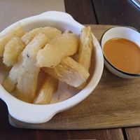starter / Cassava chips at Domi in Madrid