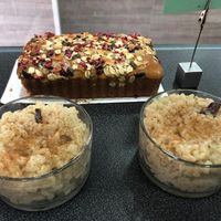 Arroz con leche vegano y nuestro producto estrella, el Pumcake at Mil Cafès in Terrassa