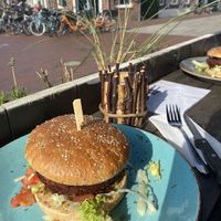 Veganer Burger at Flotten Happen in Langeoog