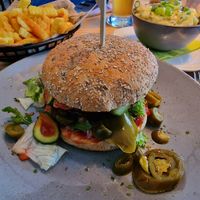 Jack-Jalapeno Burger, Kartoffelsalat at Flotten Happen in Langeoog