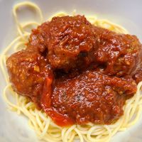 Spaghetti and vegan 'meatballs' at Hippea Camper in Huntsville