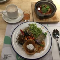 Buffet meal at GuǒRán Huì 果然匯 - fruitfulfood in Taoyuan