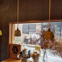  at alt. coffee roasters in Kyoto