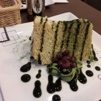 Matcha chiffon cake at Ippuku Cafe in Kyoto