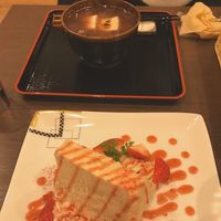 strawberry cake and zenzai at Ippuku Cafe in Kyoto
