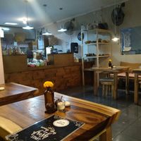 Open and airy at In De Bowl in Jimbaran