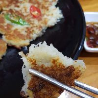 Vegan potato pancakes (Gamjajeon 감자전) at Milbat 밀밭 in Seoul