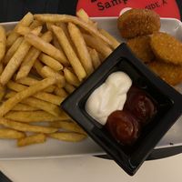 Nugget with fries at Level Up in Bucharest