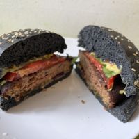 Beyond burger w charcoal buns 🤩  at Level Up in Bucharest