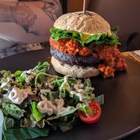 ragu & cheese burger at Cafe SIVA 카페 시바 in Seoul