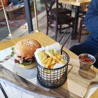 BBQ seitan rib burger at Kaylee's in Johannesburg