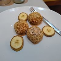 Dessert Sesambällchen at Vegefarm in Bremen