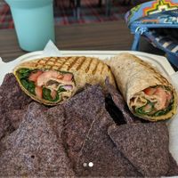Nelly deli wrap at Willowbeez Soulveg in Columbus