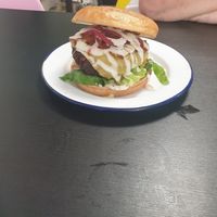 Burger at Golden Fleece in Nottingham
