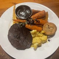   at Golden Fleece in Nottingham