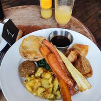 Pie with roast potatoes, cauliflower cheese and veg at Golden Fleece in Nottingham
