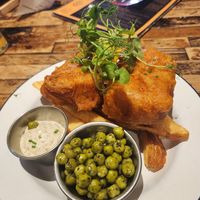 fish and chips at Golden Fleece in Nottingham