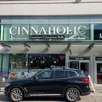 Store Front at Cinnaholic in Ottawa