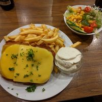 Schnitzel Hawaii at Trash Chic in Cologne