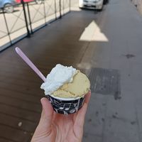 Pistazie und Kokosnuss at Gelateria Brivido in Rome