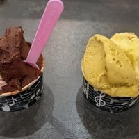 Left: frutti di bosco and dark chocolate
Right: fichi e noci (fig and nut) and pistacchio at Gelateria Brivido in Rome