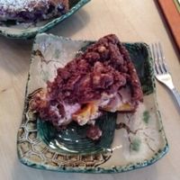 Pfirsich Crumble at Tushita in Munich