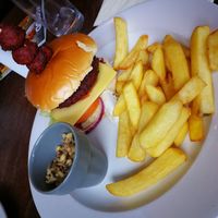 Vegan burger at White Lion Royal Hotel in Bala