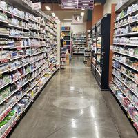 Lots of supplements at Mother's Market in Irvine