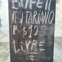 Buffet livre vegano por R$10 at Mandarina in Florianopolis