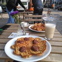 Vegan waffles! at Pavillon am Ufer in Berlin