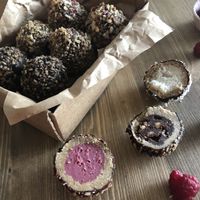 Bombs  at Balifornia in Moscow