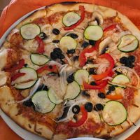 Vegetarian pizza at Muralhas in Obidos