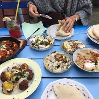 The Meze & Shakshuka were delicious 🌱 at Mr and Mrs Humus in Bonn