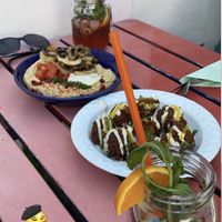 Humus und Falafel at Mr and Mrs Humus in Bonn