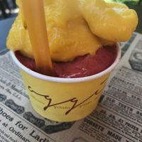 Mango + Hawaii at OGGI in Santiago