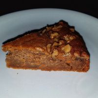 Vegan carrot cake at Orenda in Beirut