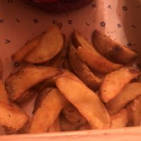 Side potatos  at Flower Burger in Bologna