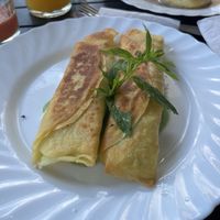 Mit Spinat und Käse gefüllte Pfannkuchen   at Vilties Vaistinės Arbatine in Kaunas