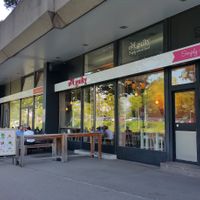 Outdoor seating at Not Guilty - Oerlikon Airgate in Zurich