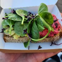 Avocado smash and beetroot hummus at Plants & Cakes in Frankfurt