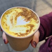 Golden milk (Kurkuma superfood latte) + 💅 by my boyfriend at Plants & Cakes in Frankfurt