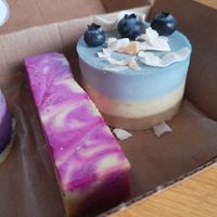 Dragonfruit-Passionfruit und Kokos-Passionfruit at Plants & Cakes in Frankfurt