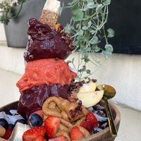 Açaí & strawberry bowl. Fresh and plentiful   at Plants & Cakes in Frankfurt