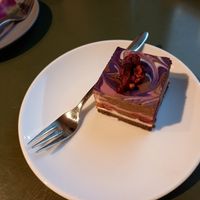 Schoko Kirsch Kuchen at Plants & Cakes in Frankfurt