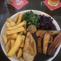 Vegan roast dinner so delicious!! ( I switched my potatoes for chips but you can have regular roast potatoes)  #Veganuary at Crown & Anchor in Winchester