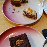 Brownie and carrot cake at Sticky Fingers in Amsterdam