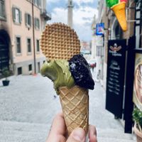 Pistacho & chocolate negro  at Panna e Liquirizia in Rome