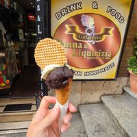 Darl chocolate and lemon, ginger and basil at Panna e Liquirizia in Rome