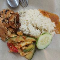 Chicken rice  at Red Apple 红苹果素食 - Blk 16 Teck Whye in West Singapore