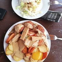 Sandwich und veganer Sahara Teller at Sahara Imbiss - Schöneberg in Berlin